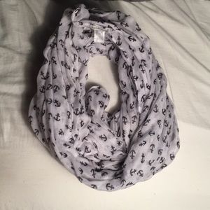 Infinity scarf